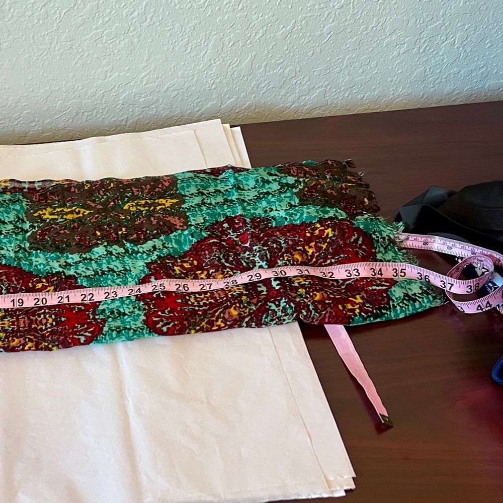 Scarf - Picture 2 of 5